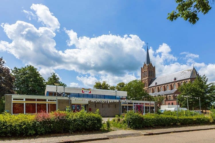 Oud buurthuis van Maasbommel