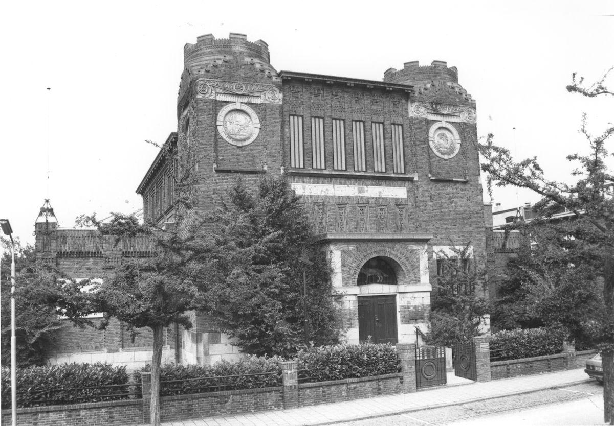 Vooraanzicht van Museum G.M. Kam in 1922